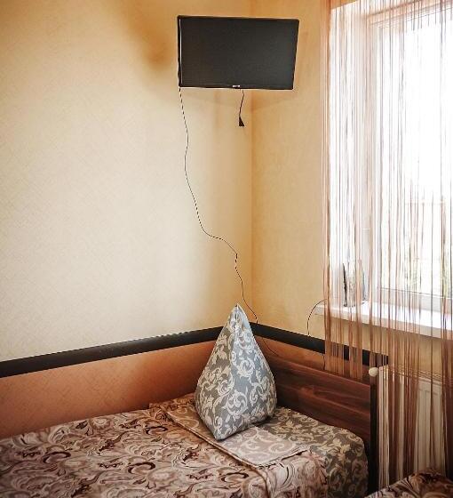 اتاق استاندارد سه نفره, Avto Spa