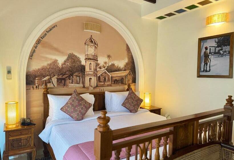 חדר דלוקס עם מרפסת נוף לים, La Plage Seaview Suites