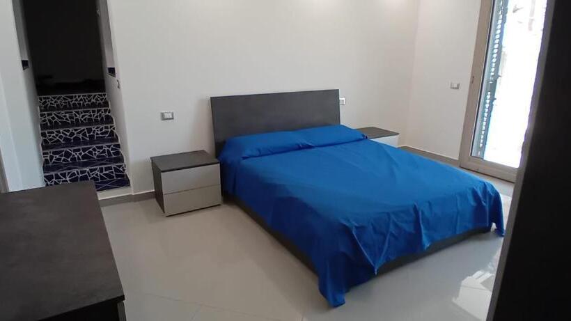 اتاق استاندارد با چشم‌انداز باغ, B&b Carpe Diem Domus
