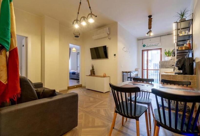 اتاق استاندارد با وان آب گرم, Pasubio 123
