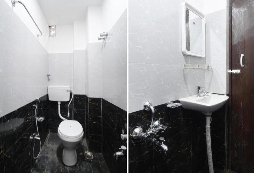 اتاق کلاسیک سه تخته, Oyo Hotel Silver Star