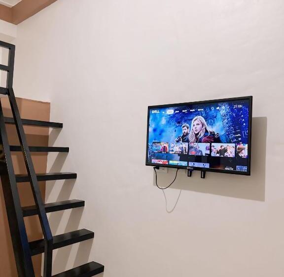 Студия Стандарт, Two Seasons Apartelle Koronadal