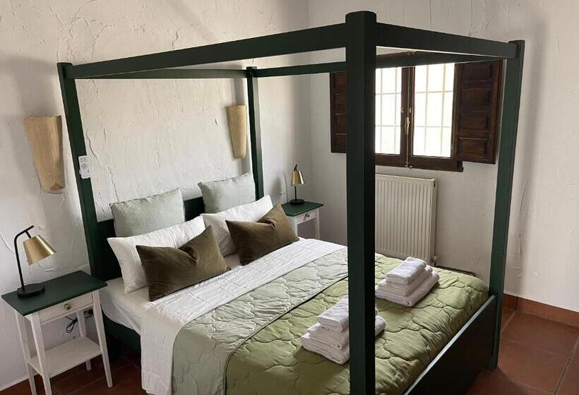 Номер Superior Кровать Кинг, Miluna Oasis Suites