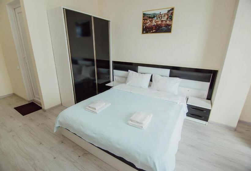 اتاق لوکس, Mimino Hotel Batumi
