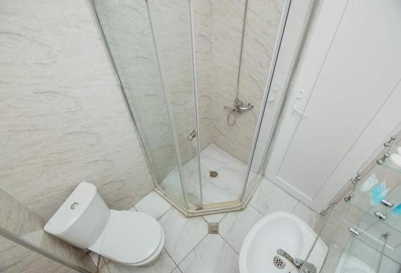 اتاق استاندارد با بالکن, Mimino Hotel Batumi