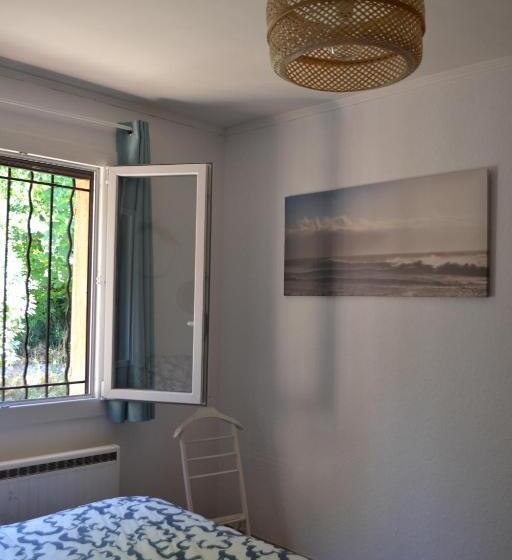 خانه 1 خوابه, Maison Rénovée Avec Terrasse Privative Et Jardin Au Centre De Gemenos