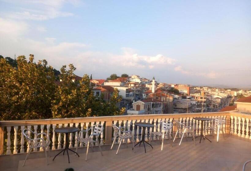 اتاق استاندارد با تراس, Ulpiana   Apartments,rooms,hostel