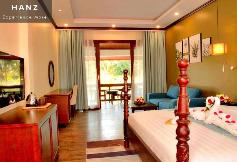 Люкс Deluxe Кровать Кинг, Sunrise Hotel Luang Prabang Mekongriver