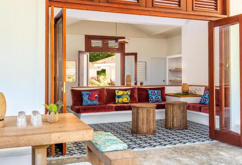 بنجلو سوبيريور, El Encuentro Surf Lodge