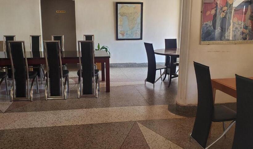 آپارتمان 1 خوابه با چشم‌انداز استخر, Mowicribs Hotel And Spa