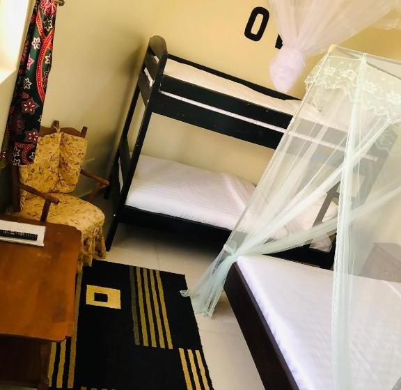 آپارتمان 1 خوابه با چشم‌انداز استخر, Mowicribs Hotel And Spa