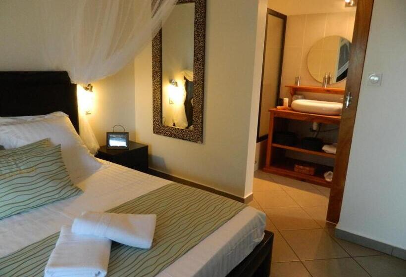 اتاق استاندارد با بالکن و چشم‌انداز دریا, Villa Belza Et Spa