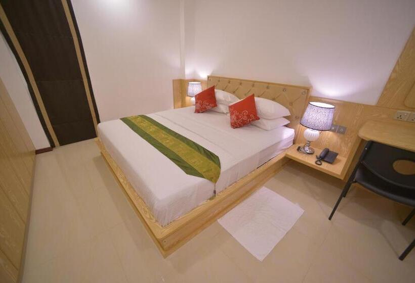 اتاق لوکس با تخت بزرگ, Hathaa Beach Maldives