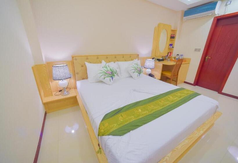 اتاق لوکس با تخت بزرگ, Hathaa Beach Maldives