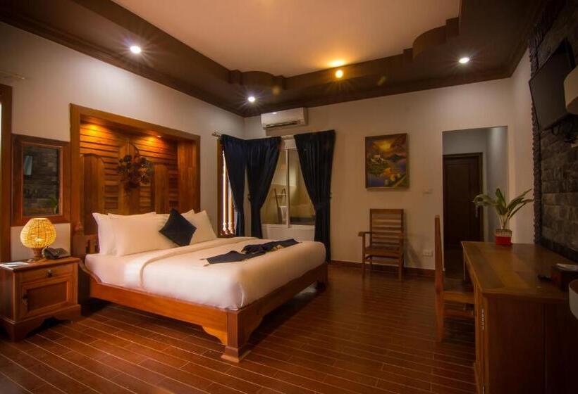 سوییت اجرایی, Ravorn Villa Boutique