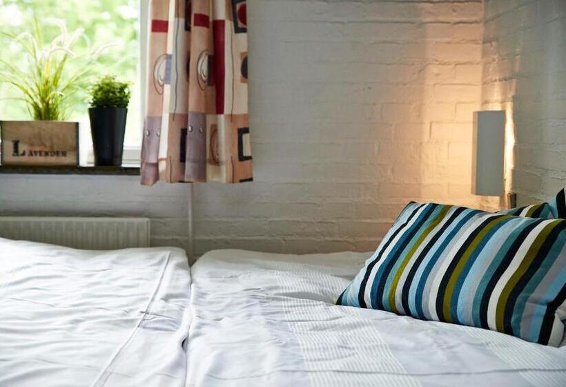 이코노이 4인룸, Sønderborg City Hostel