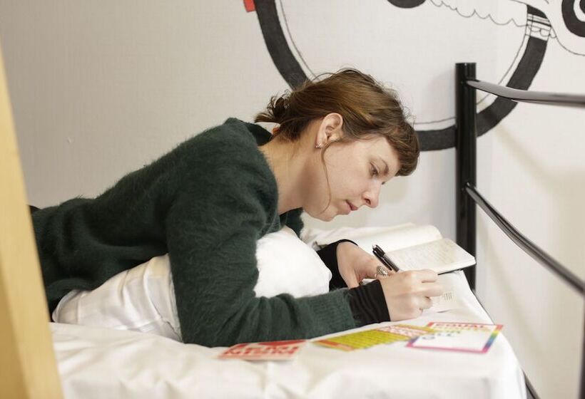 اتاق استاندارد سه تخته با سرویس بهداشتی مشترک, Globalhagen Hostel