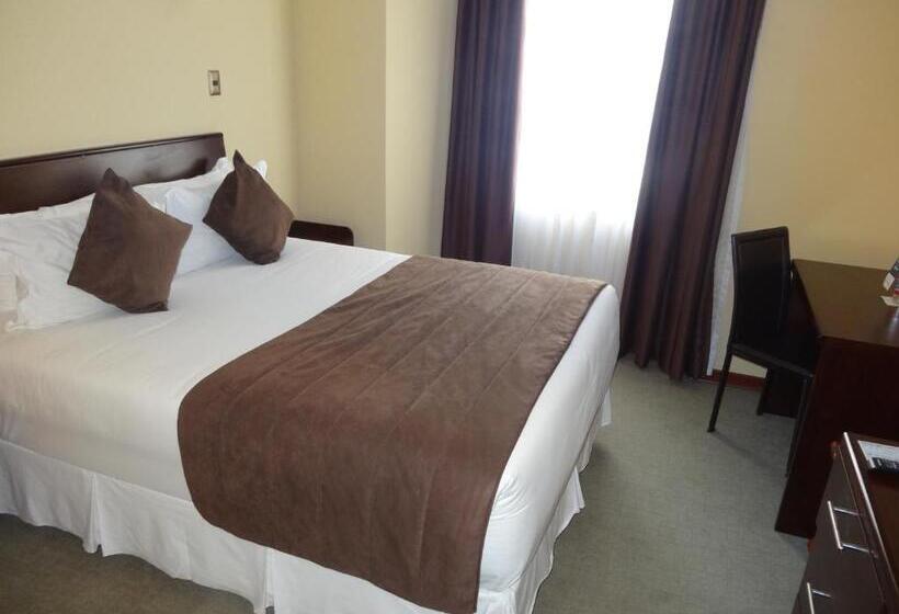 سوئیت با تخت بزرگ, Costa Pacifico   Express