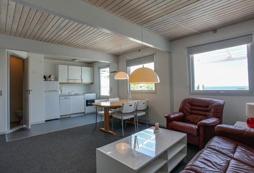 패밀리 아파트, Feriecenter Bornholm Aps