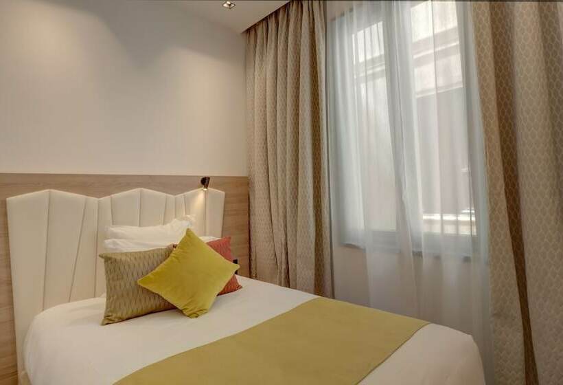 Классический Номер, Best Western Plus  Comedie Saintroch