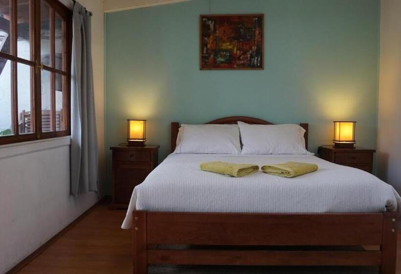 اتاق لوکس, Ventana Sur Hostal
