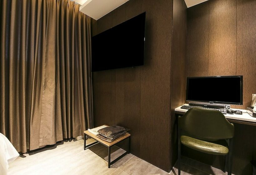 Номер Deluxe, Central Person Hotel Pyeongtaek