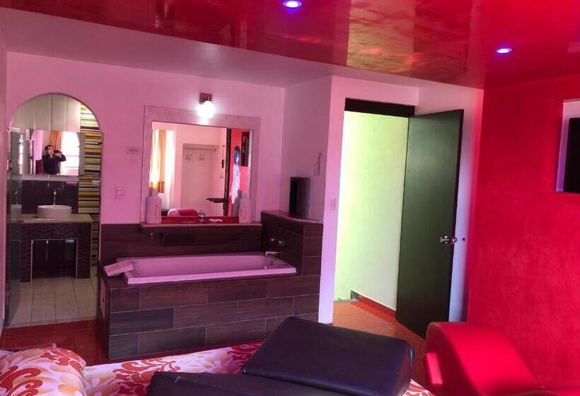 Quarto Estandar com Hidromassagem, Hotel & Villas 7