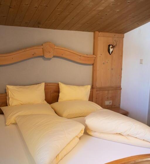 Апартаменты 2 Спальни с Балконом, Zomm In Seefeld