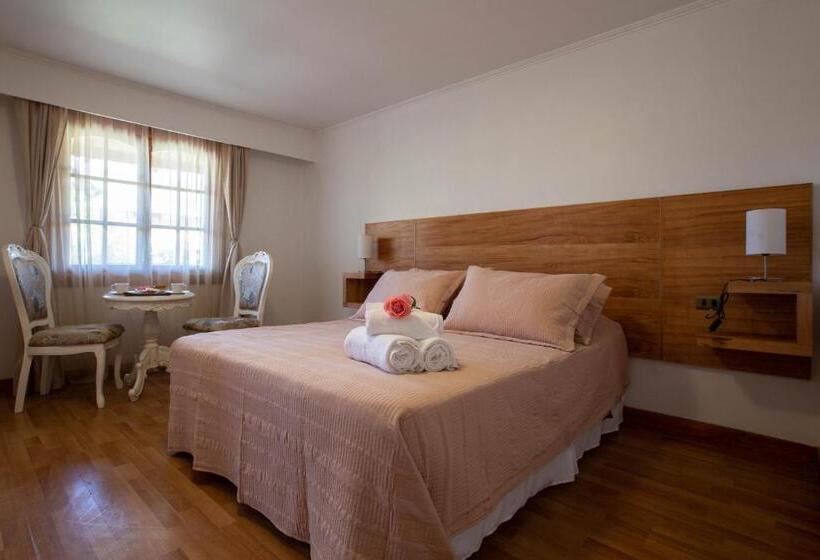 اتاق سوپریور, La Casa De Carlitos
