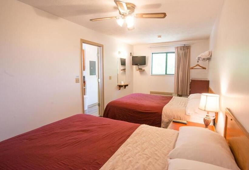 Люкс с Балконом, Timber Pointe Resort