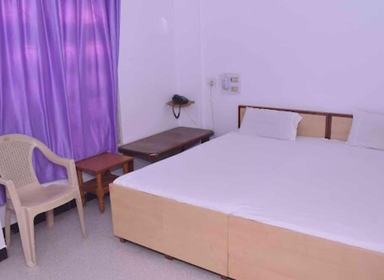 اتاق لوکس, Gangaram & Guest House Bhuj