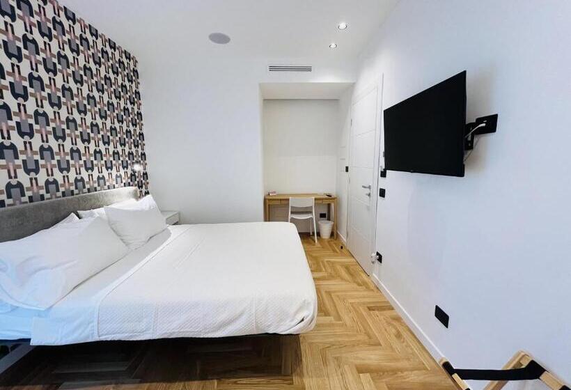 اتاق لوکس با بالکن, Marina Boutique Rooms