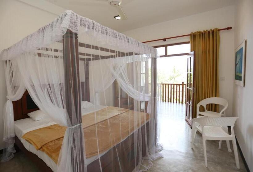 اتاق استاندارد با تخت بزرگ, Sisi S Place