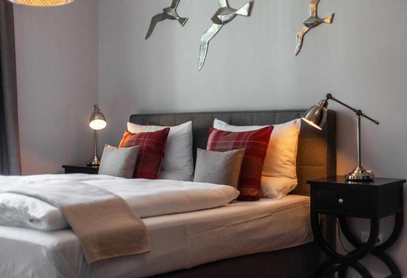 1 Bedroom Apartment Lake View, App Osiria