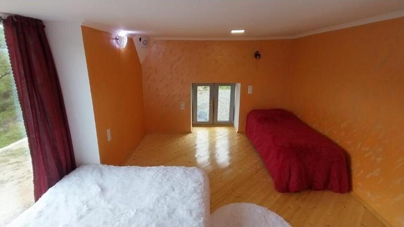 Номер Стандарт, Small House