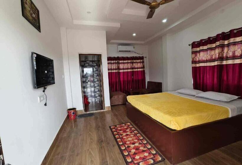 Номер Deluxe Кровать Кинг, Gangotri Resort