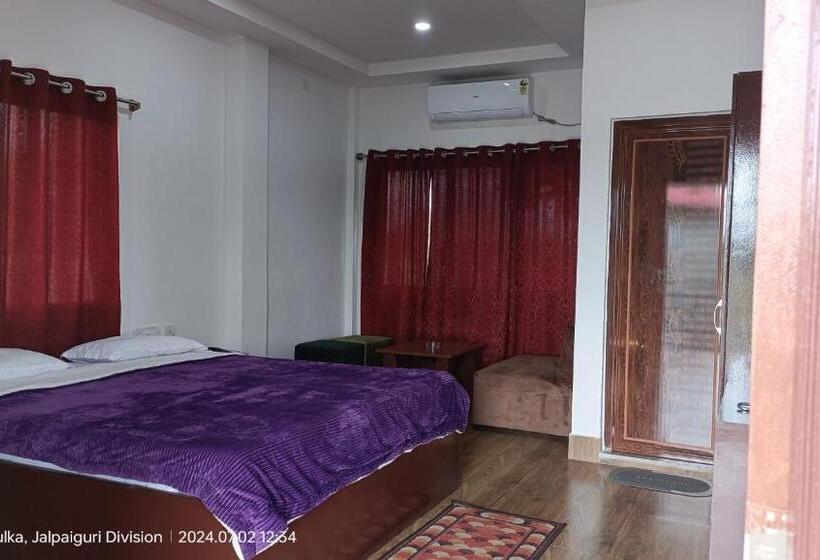 Номер Deluxe Кровать Кинг, Gangotri Resort