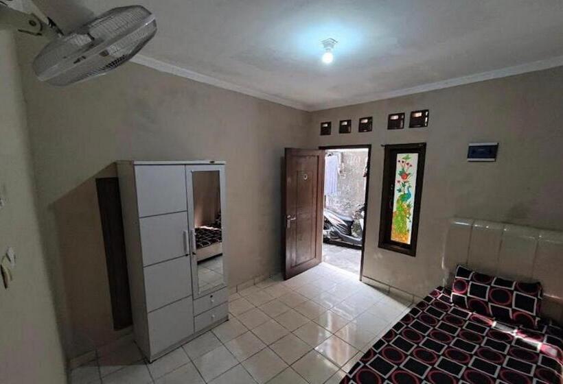 Одноместный Номер Basic, Spot On 94146 Rama Residence Syariah
