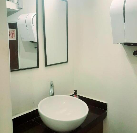 تختخواب در اتاق مشترک, Mkl 2 Av El Sol Barranco