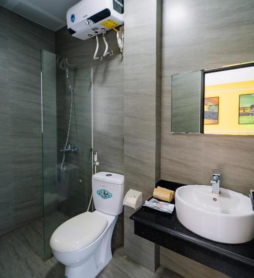 اتاق استاندارد با چشم‌انداز کوهستان, Ha Giang City Hostel