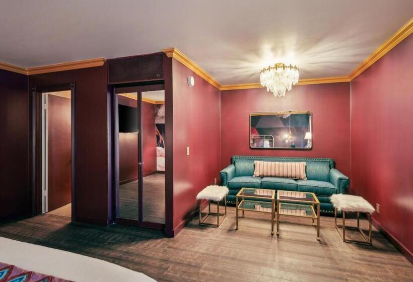 带大床的豪华间, The Fainting Couch Boutique