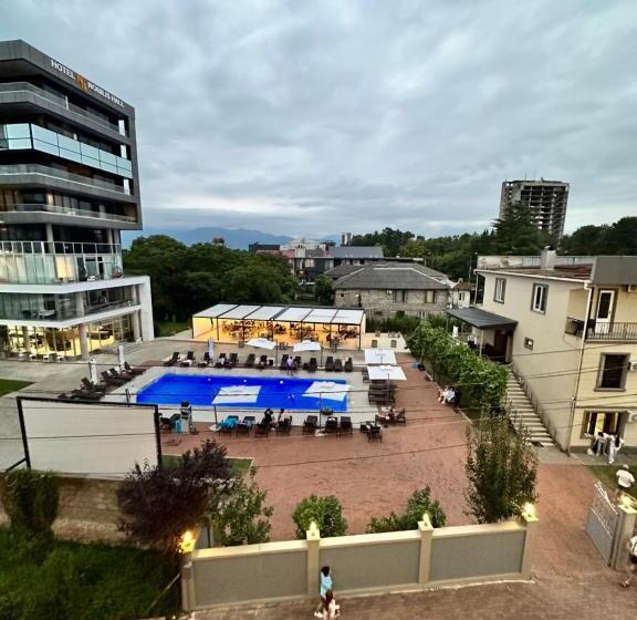Standard Triple Room with Terrace, Georgia