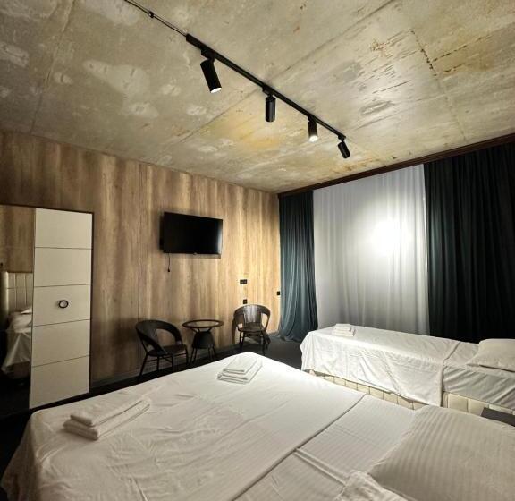 Standard Triple Room with Terrace, Georgia