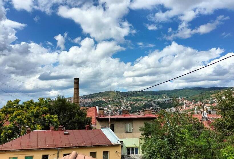 اتاق استاندارد با چشم‌انداز باغ, Exotic Nature Hostel