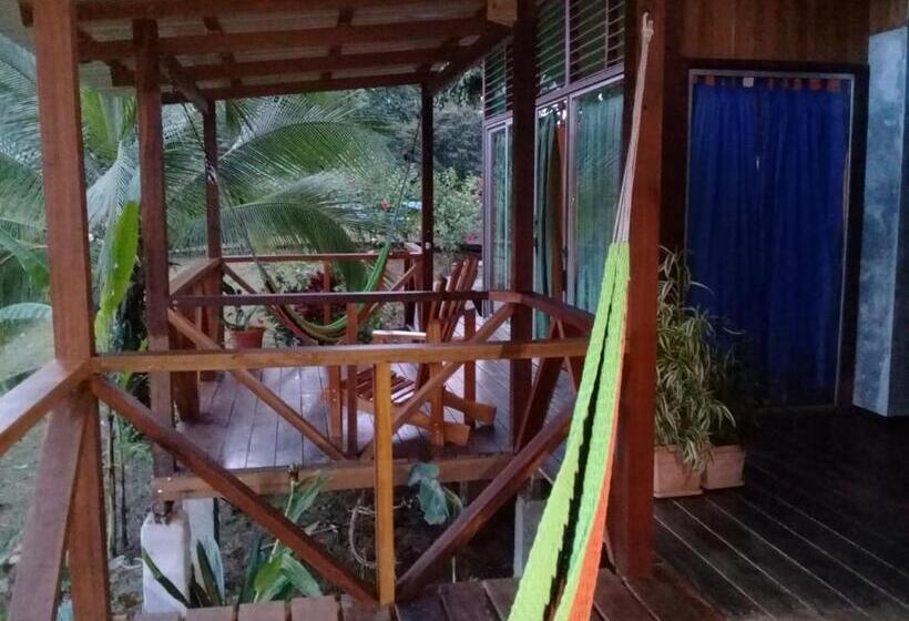 Quarto Estandar com Sacada, Finca Maresia