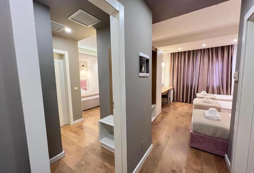 Семейный Номер, Sandy Beach Resort
