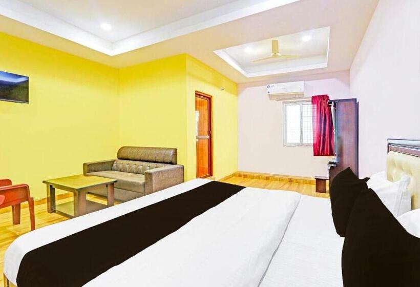 اتاق کلاسیک سه تخته, Super Hotel O Nandhi Inn