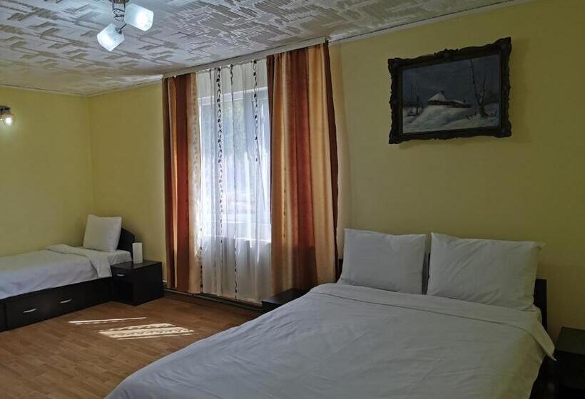 Номер Стандарт Трехместный, Casa Manu