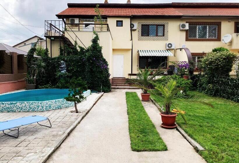 آپارتمان 1 خوابه با تراس, Villa Bogdan