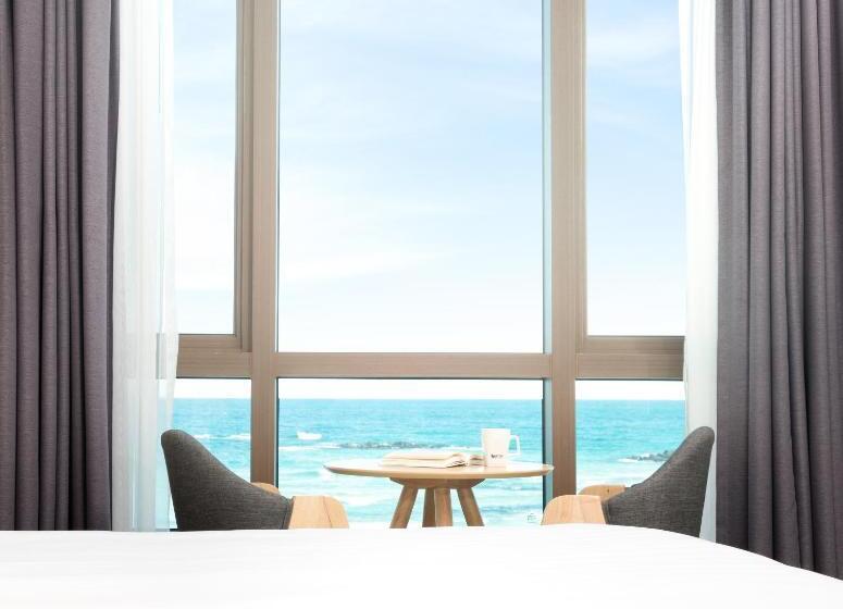 اتاق لوکس با چشم‌انداز دریا, Utop Ubless Hotel Jeju
